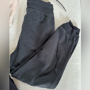 Lululemon Relaxed Scuba Joggers Sz 4
